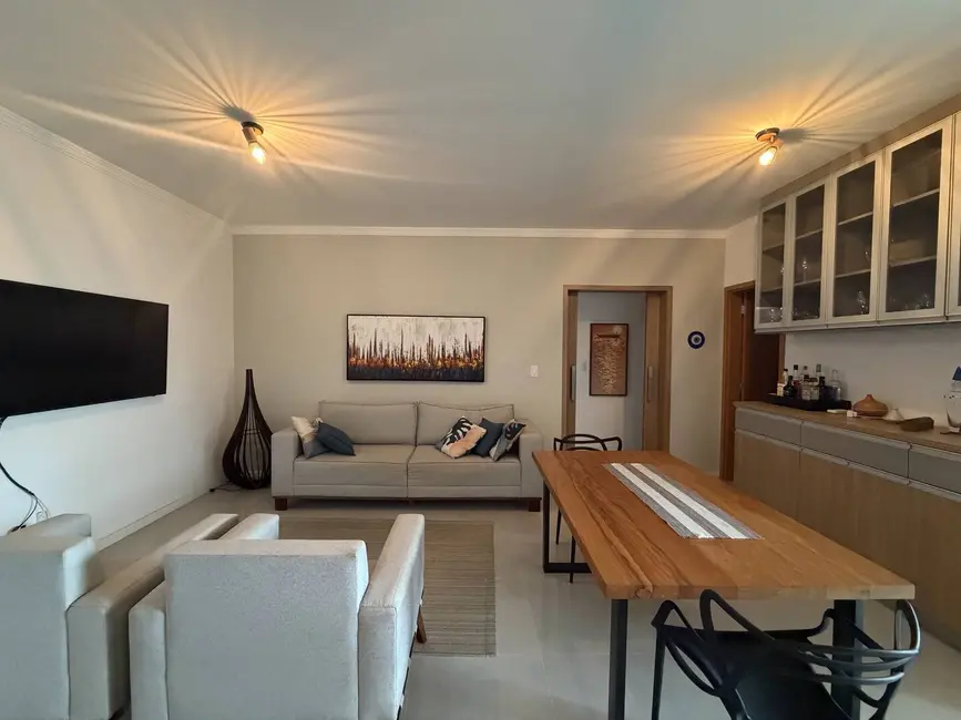 Foto 2 de Apartamento com 3 quartos à venda, 85m2 em Ubatuba - SP