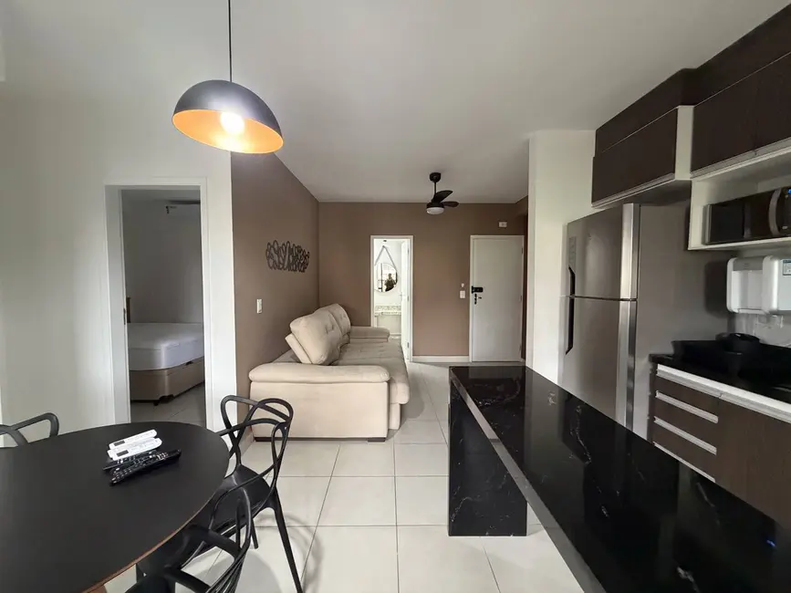 Foto 2 de Apartamento com 2 quartos à venda, 71m2 em Ubatuba - SP