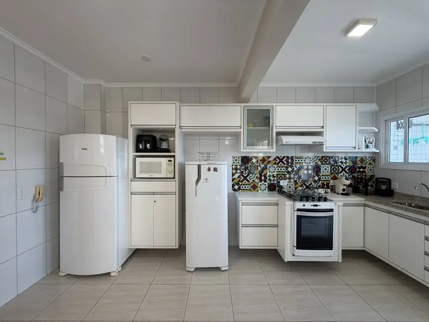 Foto 9 de Apartamento com 3 quartos à venda, 125m2 em Ubatuba - SP
