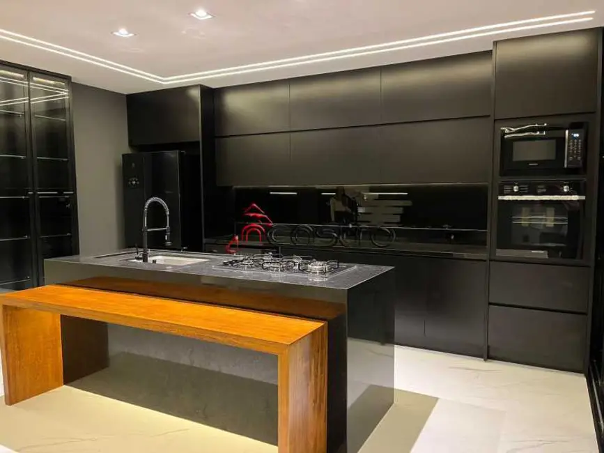 Casa de Condomínio com 6 quartos à venda, 500m2 em Rio De Janeiro - RJ - imagem 1 Foto 1 de Casa de Condomínio com 6 quartos à venda, 500m2 em Rio De Janeiro - RJ