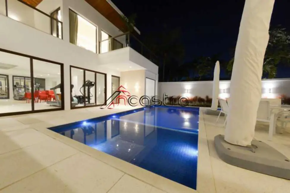 Foto 1 de Casa de Condomínio com 5 quartos à venda, 900m2 em Rio De Janeiro - RJ