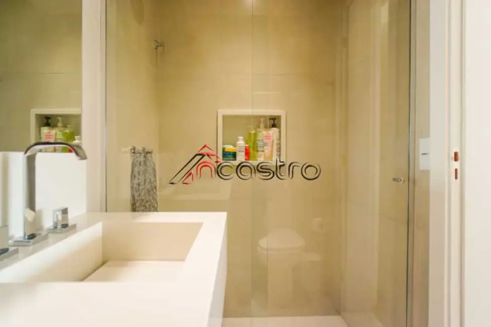 Casa de Condomínio com 6 quartos à venda, 400m2 em Rio De Janeiro - RJ - imagem 9 Foto 9 de Casa de Condomínio com 6 quartos à venda, 400m2 em Rio De Janeiro - RJ