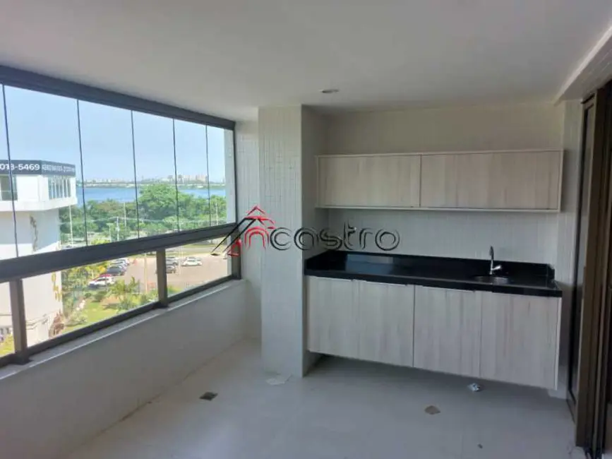 Apartamento com 3 quartos à venda, 131m2 em Rio De Janeiro - RJ - imagem 3 Foto 3 de Apartamento com 3 quartos à venda, 131m2 em Rio De Janeiro - RJ