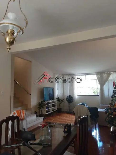 Casa com 5 quartos à venda, 317m2 em Rio De Janeiro - RJ - imagem 8 Foto 8 de Casa com 5 quartos à venda, 317m2 em Rio De Janeiro - RJ