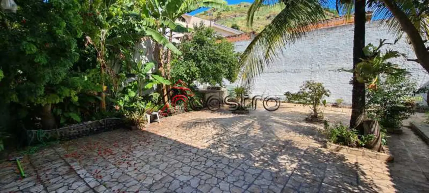 Casa com 5 quartos à venda, 420m2 em Rio De Janeiro - RJ - imagem 6 Foto 6 de Casa com 5 quartos à venda, 420m2 em Rio De Janeiro - RJ