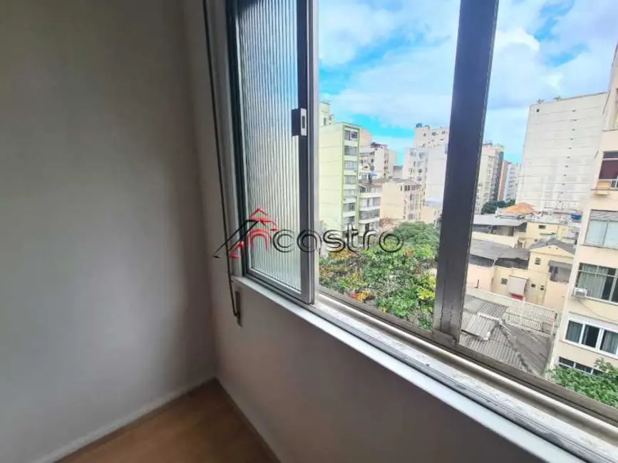 Kitnet com 1 quarto à venda, 33m2 em Rio De Janeiro - RJ - imagem 3 Foto 3 de Kitnet com 1 quarto à venda, 33m2 em Rio De Janeiro - RJ