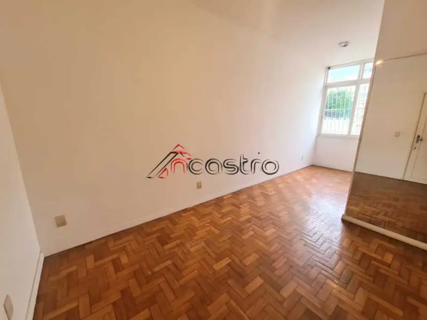 Foto 2 de Kitnet com 1 quarto à venda, 50m2 em Rio De Janeiro - RJ
