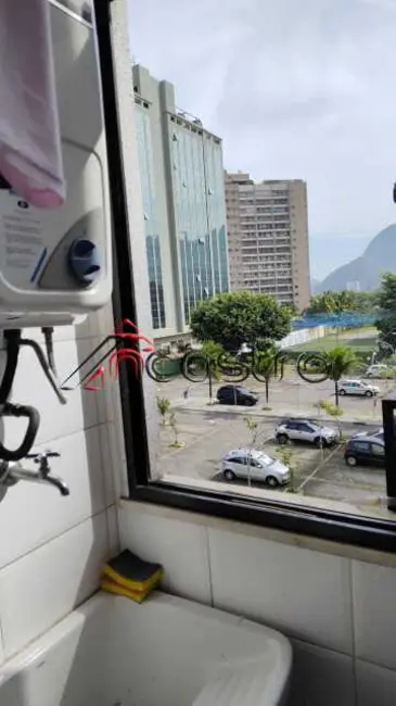 Foto 9 de Apartamento com 3 quartos para alugar, 75m2 em Rio De Janeiro - RJ