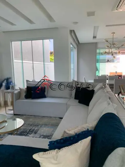 Foto 5 de Casa de Condomínio com 4 quartos para alugar, 260m2 em Rio De Janeiro - RJ