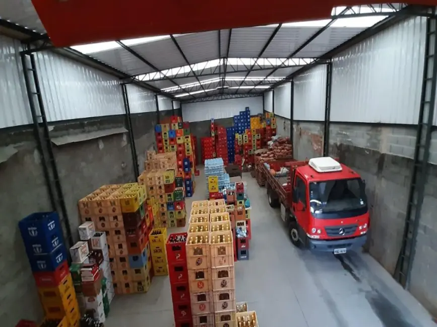 Armazém / Galpão à venda, 300m2 em Centro, Itapevi - SP - imagem 6 Foto 6 de Armazém / Galpão à venda, 300m2 em Centro, Itapevi - SP