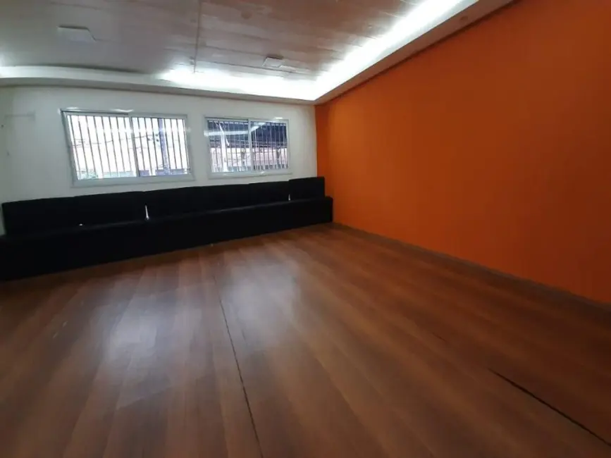 Armazém / Galpão à venda, 300m2 em Centro, Itapevi - SP - imagem 3 Foto 3 de Armazém / Galpão à venda, 300m2 em Centro, Itapevi - SP