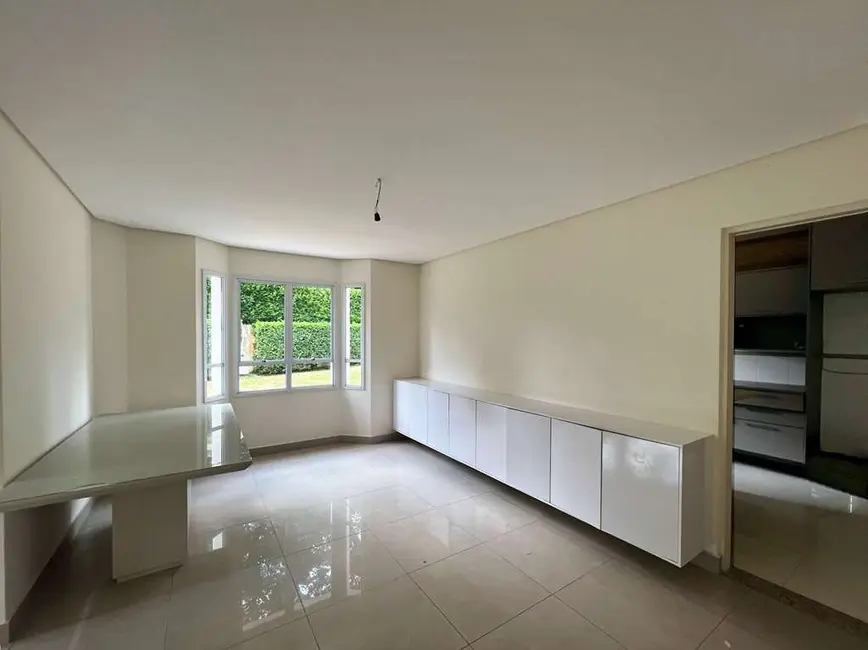Casa de Condomínio com 4 quartos à venda e para alugar, 380m2 em Chácara Santa Lúcia, Carapicuiba - SP - imagem 7 Foto 7 de Casa de Condomínio com 4 quartos à venda e para alugar, 380m2 em Chácara Santa Lúcia, Carapicuiba - SP