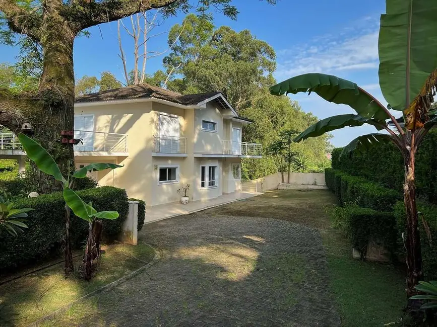 Foto 2 de Casa de Condomínio com 4 quartos à venda e para alugar, 380m2 em Chácara Santa Lúcia, Carapicuiba - SP