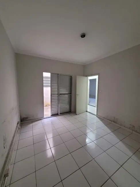 Foto 8 de Sala Comercial com 2 quartos para alugar, 270m2 em Itapevi - SP