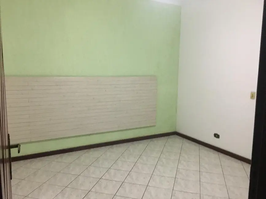 Foto 9 de Sala Comercial com 5 quartos para alugar, 282m2 em Itapevi - SP