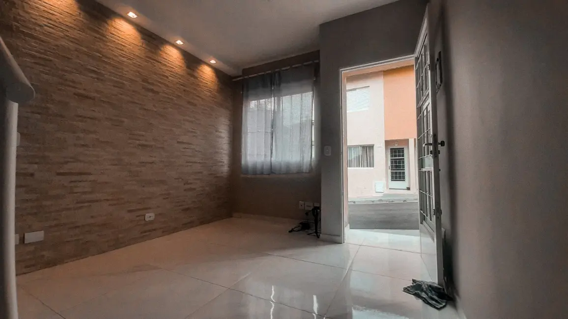 Casa de Condomínio com 2 quartos à venda e para alugar, 85m2 em Jardim Paulista, Itapevi - SP - imagem 3 Foto 3 de Casa de Condomínio com 2 quartos à venda e para alugar, 85m2 em Jardim Paulista, Itapevi - SP