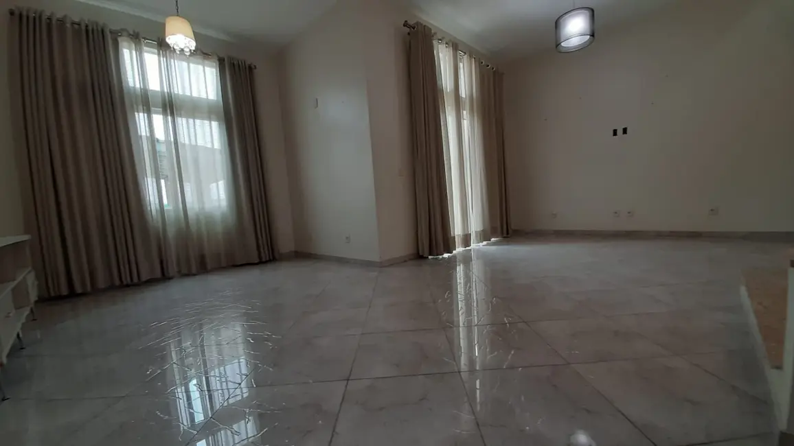 Foto 7 de Casa de Condomínio com 3 quartos à venda, 218m2 em Cotia - SP