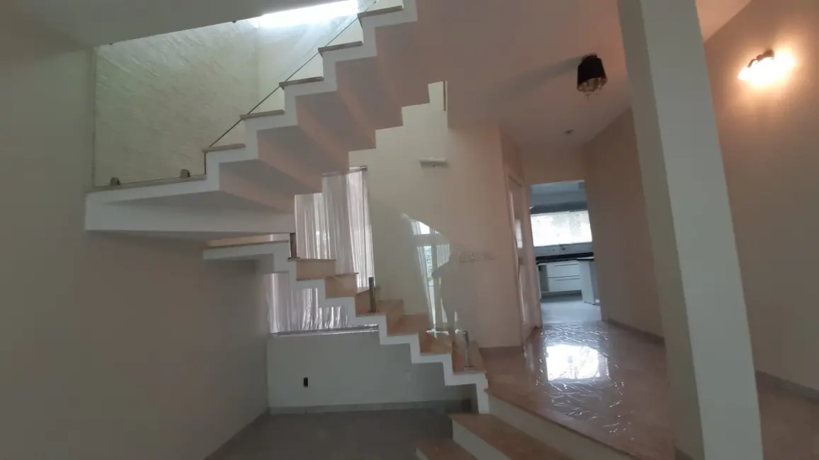 Foto 9 de Casa de Condomínio com 3 quartos à venda, 218m2 em Cotia - SP