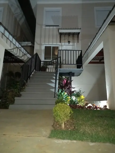 Foto 3 de Casa de Condomínio com 3 quartos à venda, 179m2 em Jardim da Glória, Cotia - SP