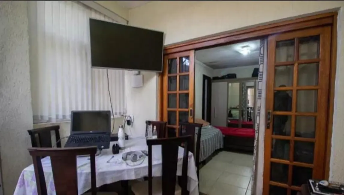 Foto 2 de Casa com 3 quartos à venda, 245m2 em Jaguaribe,  - SP