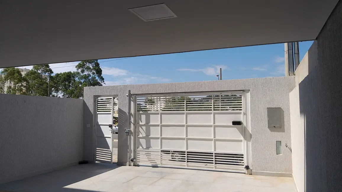 Foto 3 de Casa com 3 quartos à venda, 175m2 em Cajamar - SP