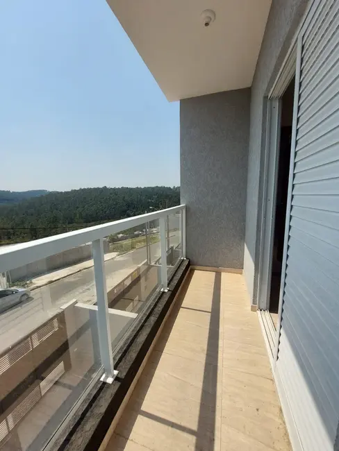 Foto 4 de Casa com 3 quartos à venda, 122m2 em Cajamar - SP