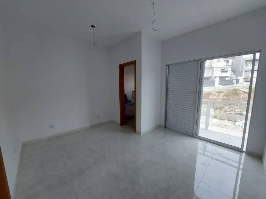 Casa com 3 quartos à venda, 160m2 em Cajamar - SP - imagem 6 Foto 6 de Casa com 3 quartos à venda, 160m2 em Cajamar - SP