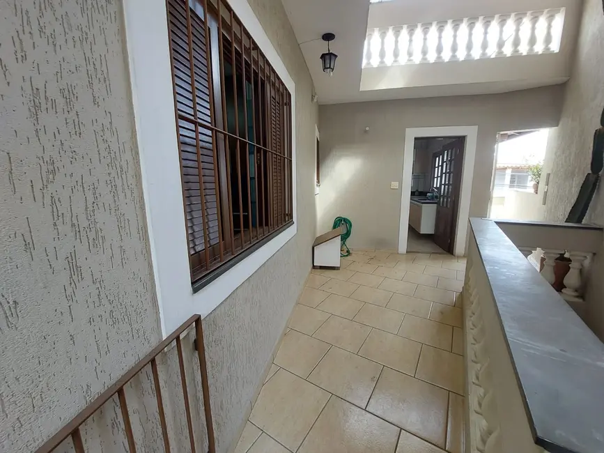 Casa com 3 quartos à venda, 210m2 em Osasco - SP - imagem 8 Foto 8 de Casa com 3 quartos à venda, 210m2 em Osasco - SP