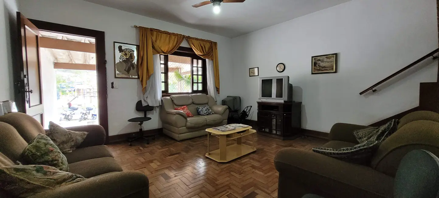 Sala Comercial com 2 quartos à venda e para alugar, 150m2 em Centro, Itapevi - SP - imagem 3 Foto 3 de Sala Comercial com 2 quartos à venda e para alugar, 150m2 em Centro, Itapevi - SP