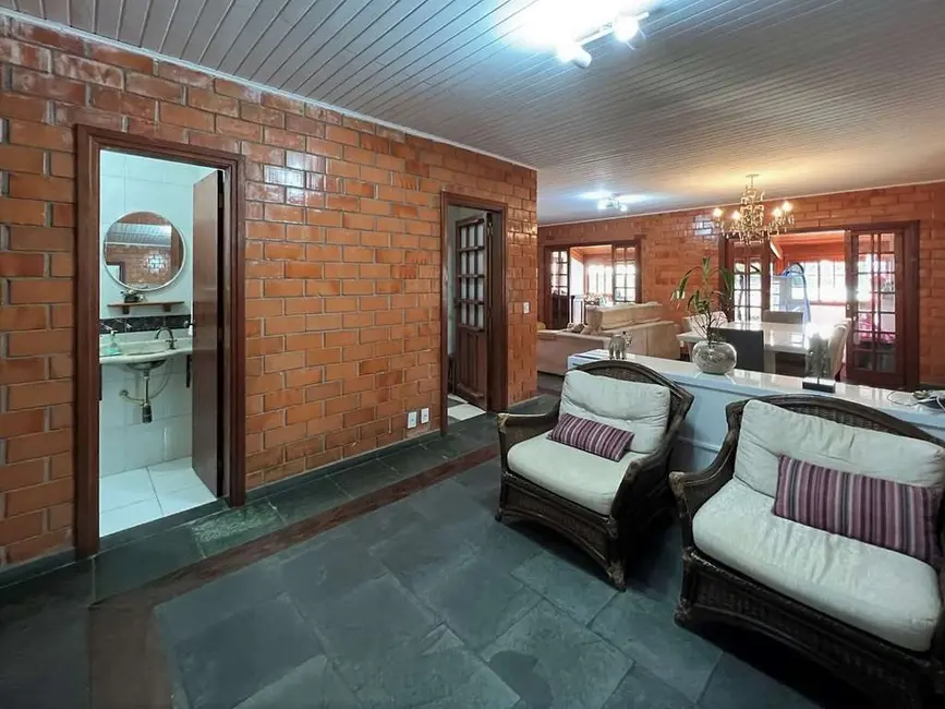 Foto 9 de Casa com 6 quartos à venda e para alugar, 600m2 em Chácara Roselândia, Cotia - SP