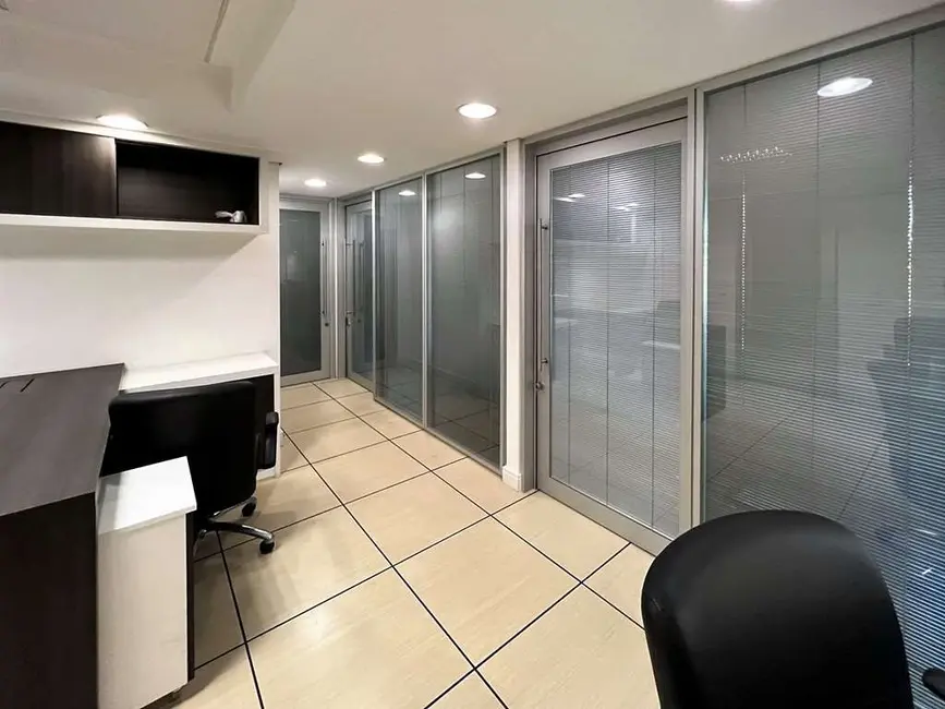 Foto 8 de Sala Comercial à venda e para alugar, 59m2 em Lageadinho, Cotia - SP