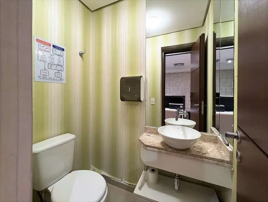 Foto 3 de Sala Comercial à venda e para alugar, 59m2 em Lageadinho, Cotia - SP