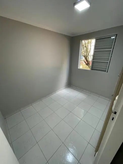 Foto 2 de Apartamento com 2 quartos à venda, 49m2 em Jandira - SP