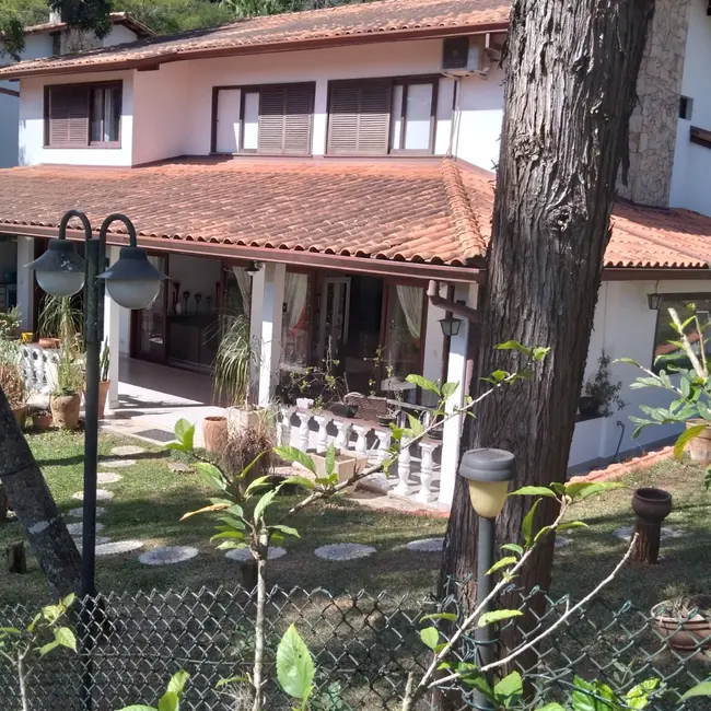 Casa de Condomínio com 3 quartos à venda, 320m2 em Granja Viana II, Cotia - SP - imagem 5 Foto 5 de Casa de Condomínio com 3 quartos à venda, 320m2 em Granja Viana II, Cotia - SP