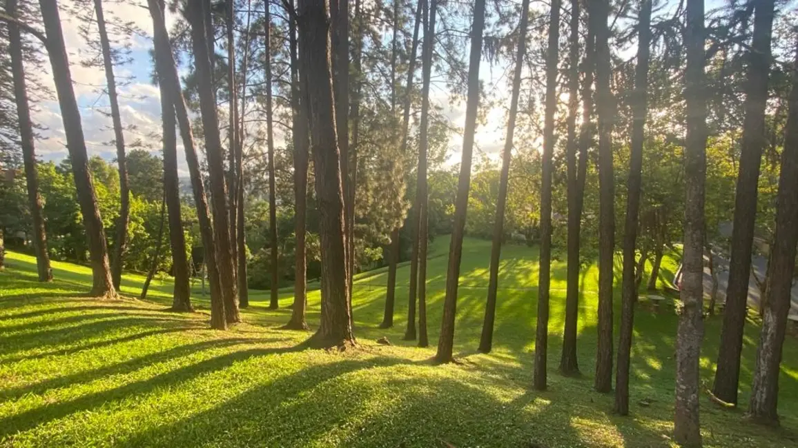 Casa de Condomínio com 3 quartos à venda, 320m2 em Granja Viana II, Cotia - SP - imagem 4 Foto 4 de Casa de Condomínio com 3 quartos à venda, 320m2 em Granja Viana II, Cotia - SP