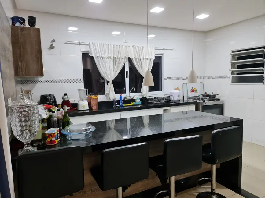 Foto 7 de Casa de Condomínio com 3 quartos à venda, 320m2 em Granja Caiapiá, Cotia - SP
