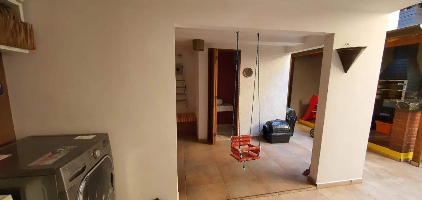 Foto 9 de Casa com 3 quartos à venda, 188m2 em Quitaúna, Osasco - SP