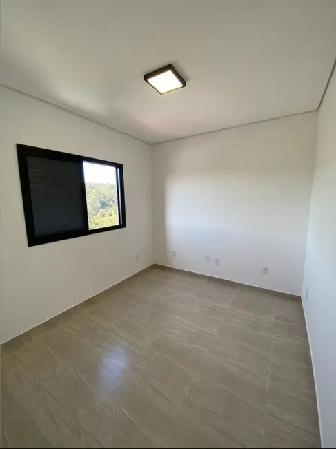 Foto 9 de Casa com 2 quartos para alugar, 74m2 em Cajamar - SP