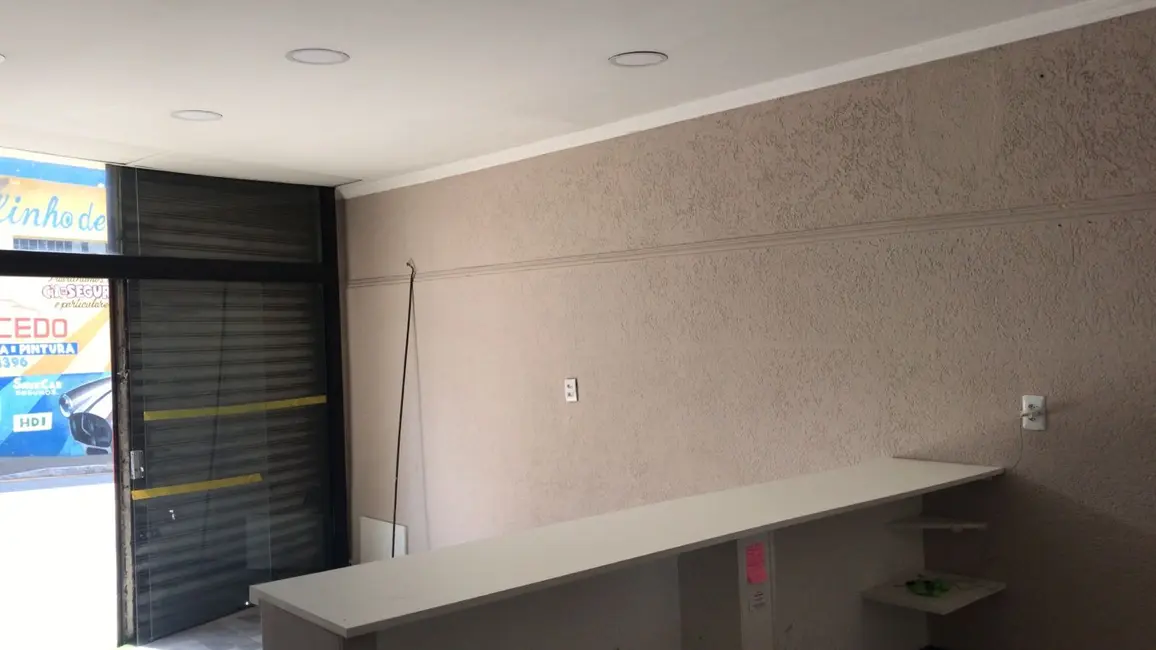 Sala Comercial para alugar, 33m2 em Centro, Carapicuiba - SP - imagem 6 Foto 6 de Sala Comercial para alugar, 33m2 em Centro, Carapicuiba - SP