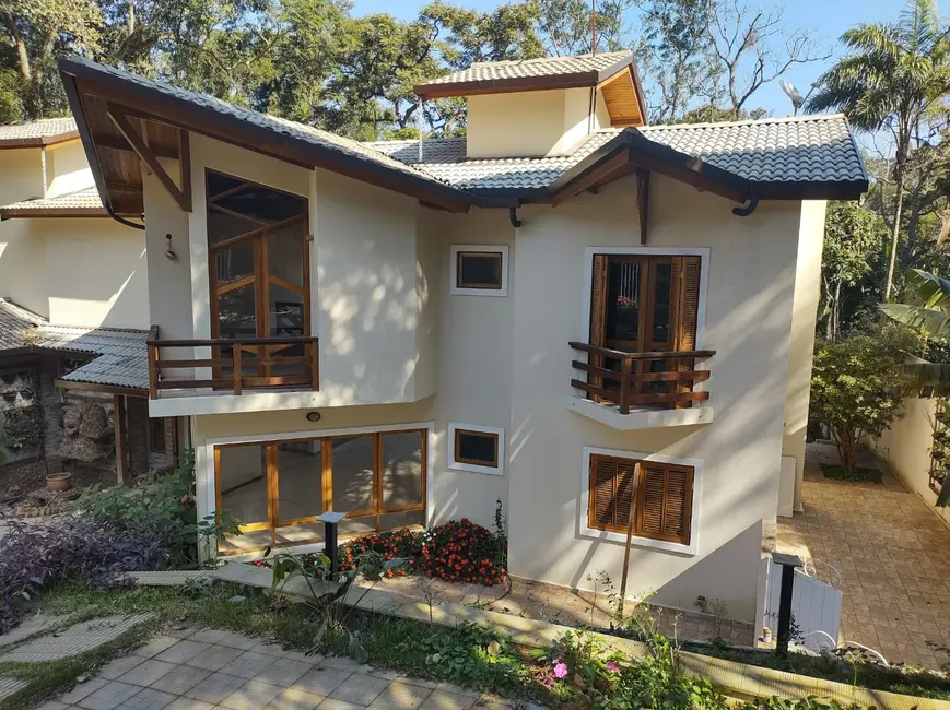 Foto 1 de Casa de Condomínio com 3 quartos à venda, 1503m2 em Paisagem Renoir, Cotia - SP