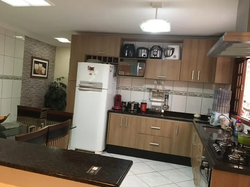 Foto 4 de Casa com 2 quartos à venda, 110m2 em Jardim São Carlos, Itapevi - SP