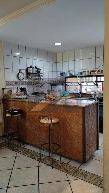 Casa com 3 quartos à venda, 193m2 em Carolina, Duque De Caxias - RJ - imagem 8 Foto 8 de Casa com 3 quartos à venda, 193m2 em Carolina, Duque De Caxias - RJ