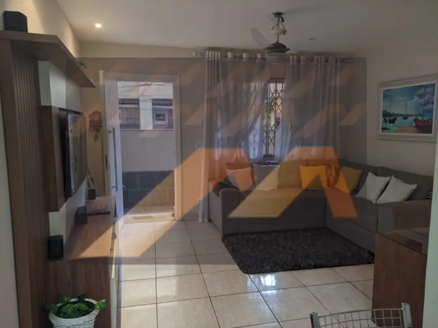 Foto 2 de Casa com 2 quartos à venda, 193m2 em Gramacho, Duque De Caxias - RJ