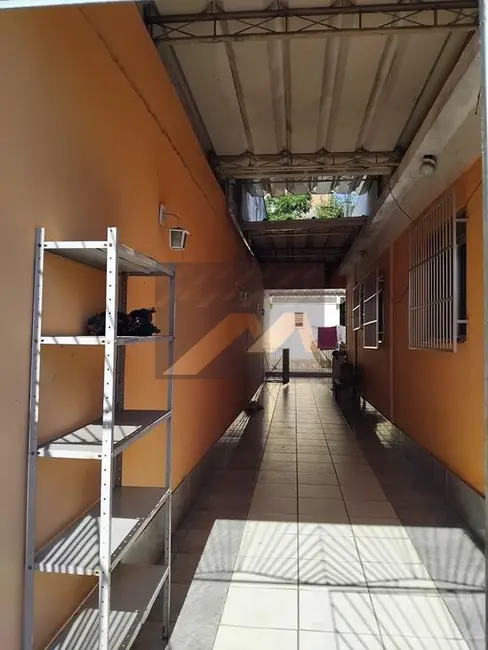 Casa com 2 quartos à venda, 258m2 em Jardim Gramacho, Duque De Caxias - RJ - imagem 3 Foto 3 de Casa com 2 quartos à venda, 258m2 em Jardim Gramacho, Duque De Caxias - RJ