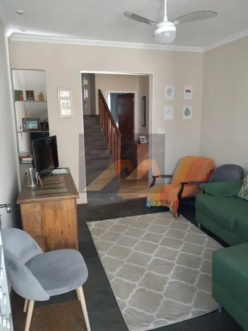 Apartamento com 2 quartos à venda, 108m2 em Centro, Nilopolis - RJ - imagem 3 Foto 3 de Apartamento com 2 quartos à venda, 108m2 em Centro, Nilopolis - RJ