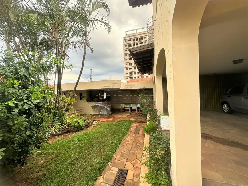 Foto 2 de Casa com 4 quartos à venda, 540m2 em Bauru - SP