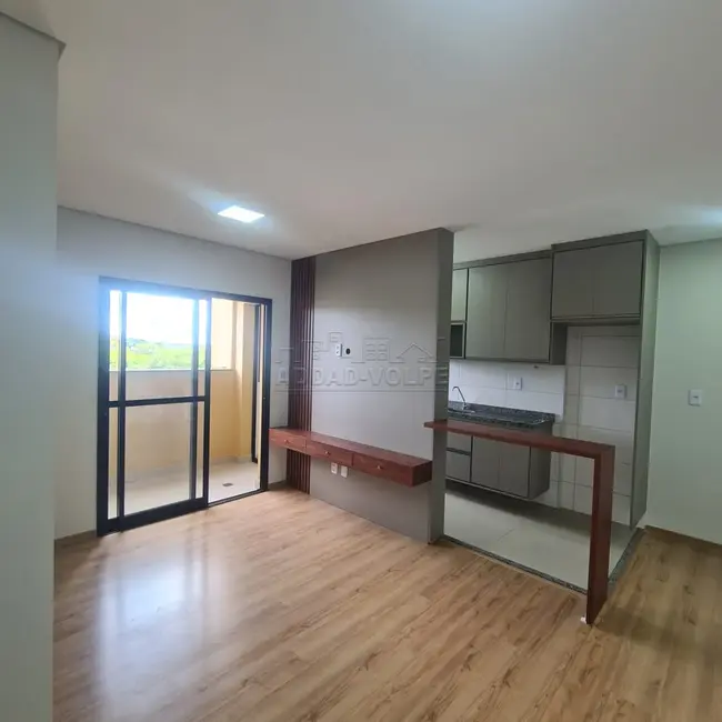 Foto 1 de Apartamento com 3 quartos para alugar, 69m2 em Bauru - SP