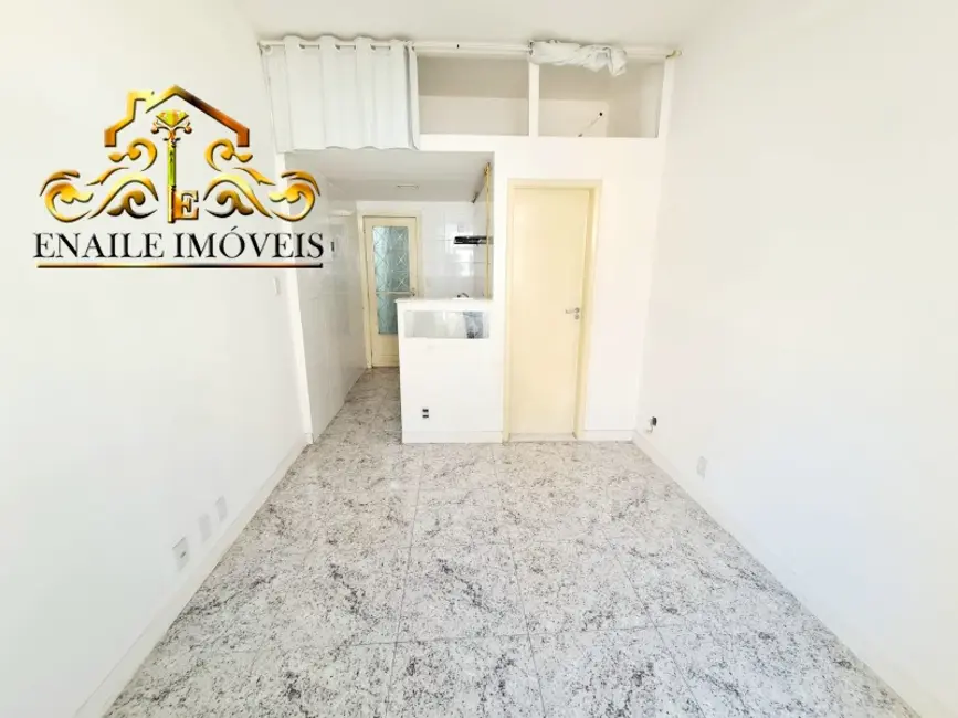 Apartamento com 1 quarto à venda, 25m2 em Copacabana, Rio De Janeiro - RJ - imagem 5 Foto 5 de Apartamento com 1 quarto à venda, 25m2 em Copacabana, Rio De Janeiro - RJ