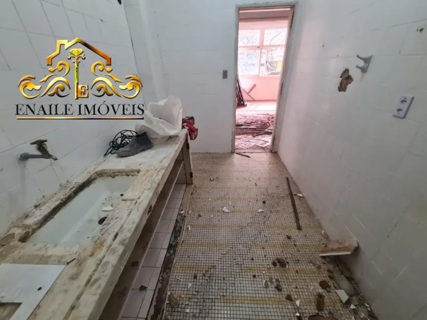 Apartamento com 3 quartos à venda, 100m2 em Copacabana, Rio De Janeiro - RJ - imagem 9 Foto 9 de Apartamento com 3 quartos à venda, 100m2 em Copacabana, Rio De Janeiro - RJ