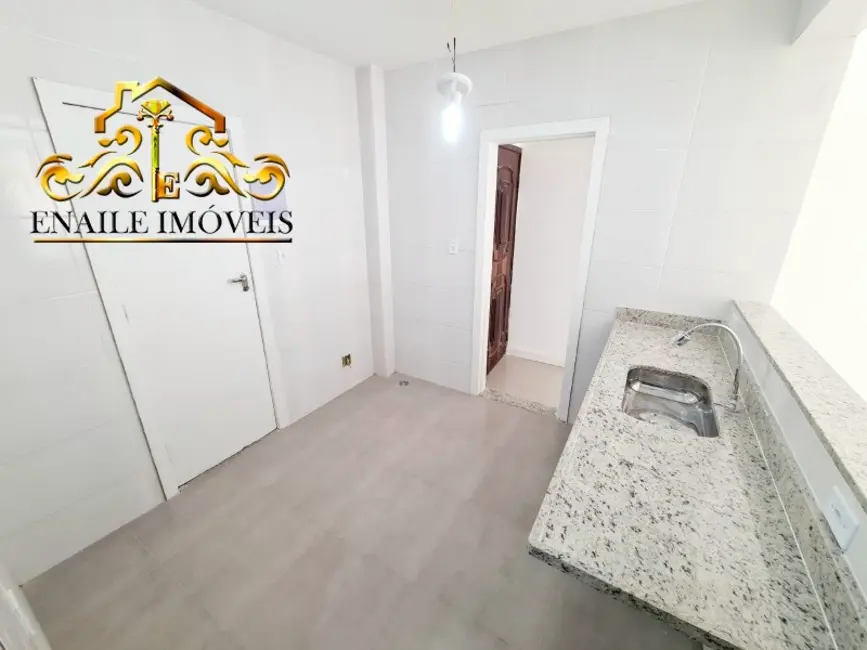 Foto 2 de Apartamento com 2 quartos à venda, 70m2 em Laranjeiras, Rio De Janeiro - RJ